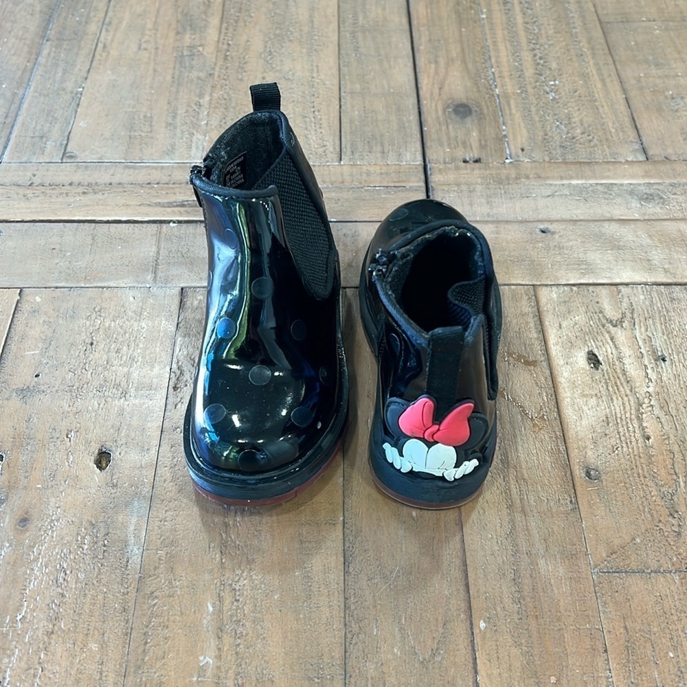 Zara black patent Minnie Mouse boots